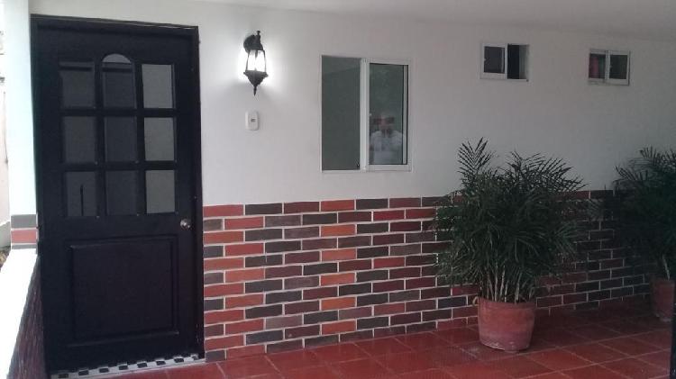 Arriendo aparta estudio