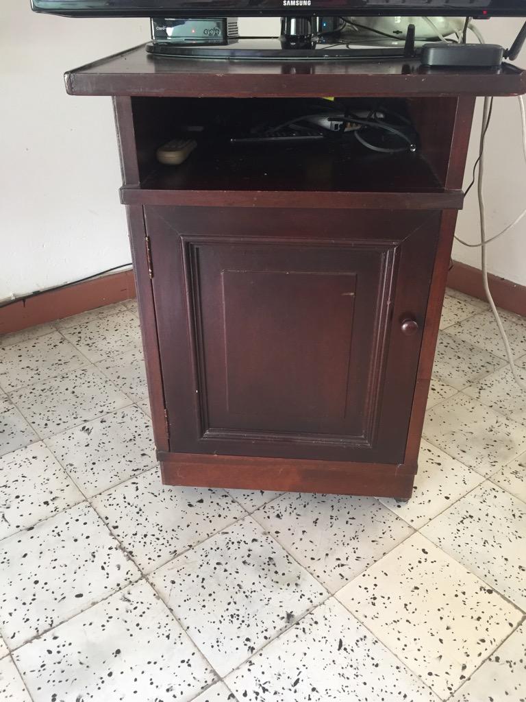 Mesa para Tv Ydvd O Teatro en Casa