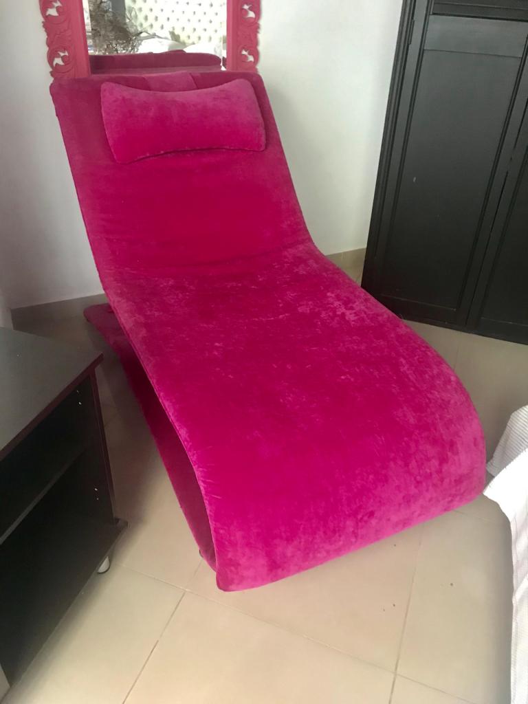 Se vende hermoso sofa estilo divan