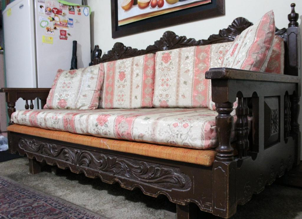 Sofa Cama antiguo, en madera
