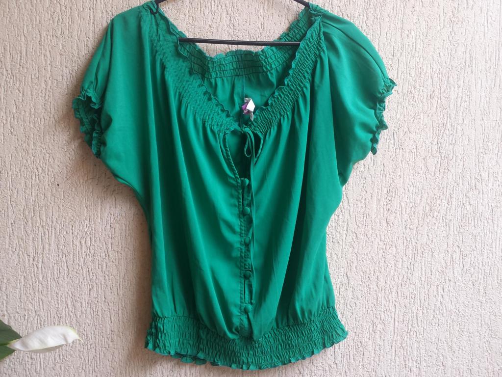 Blusa verde talla L