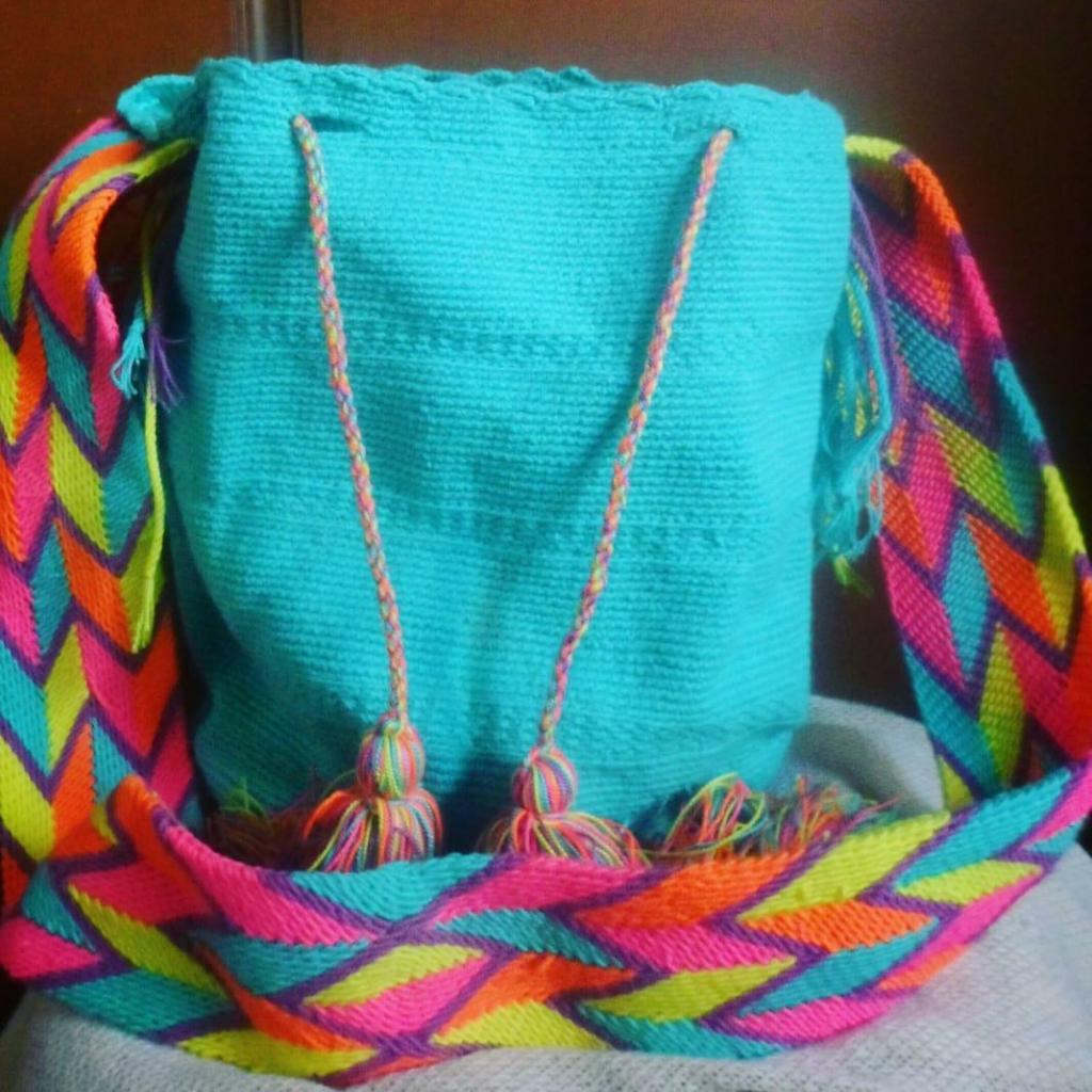 Hermosas mochilas Wayuu excelente calidad.
