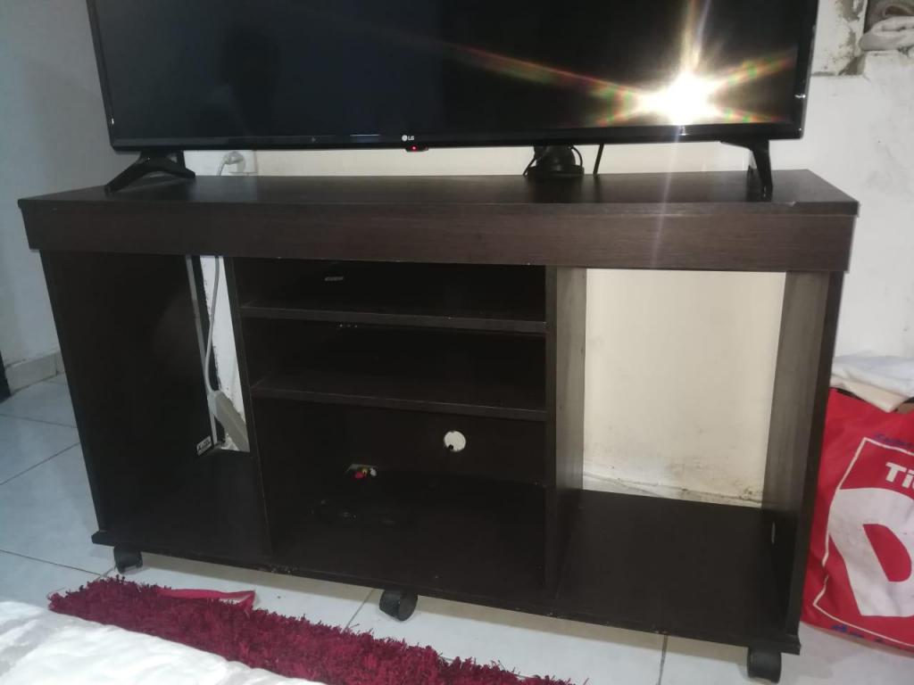 MESA PARA TV