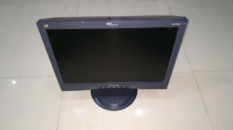 Monitor 17 Pulg Pc Smart con Cable Vga