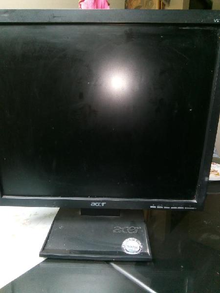 Monitor Lcd 15 Pulgadas Buen Estado