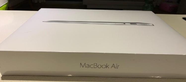 Macbook Air 2017 Mid 13’’ Nuevo