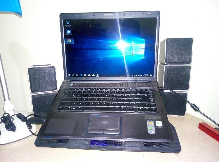 Portatil Compaq Presario F700