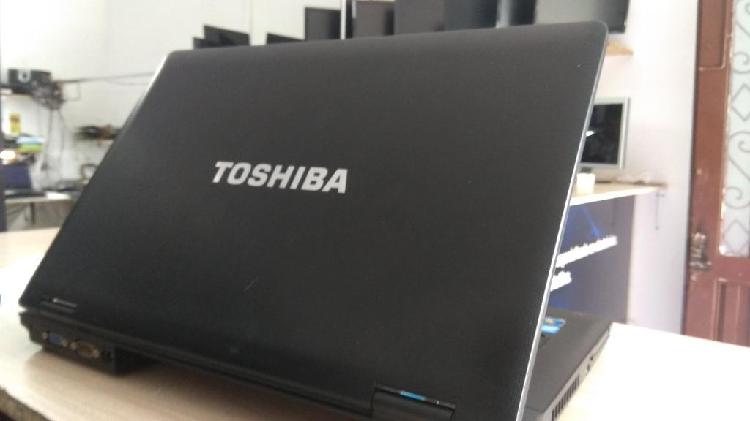 Toshiba Core I5 con Video Dedicado