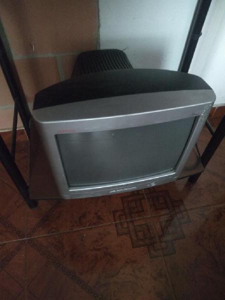 Vendo O Cambio Monitor Convencional 17 P