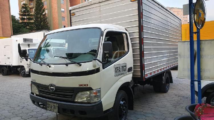 Hino Modelo 2009