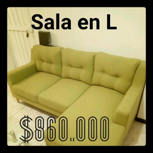 Sofa en L color verde negociable