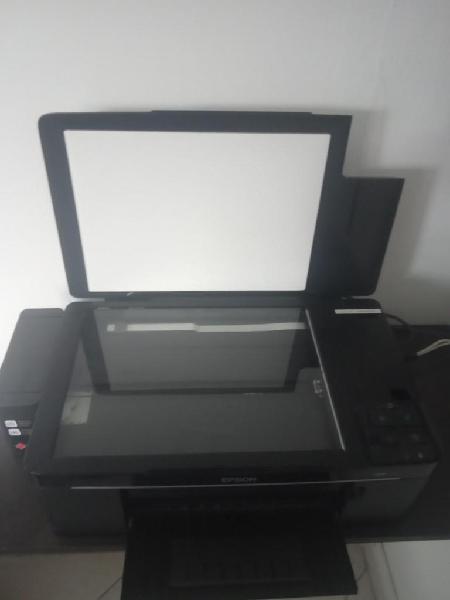 Vendo Impresora multifuncional EPSON L200