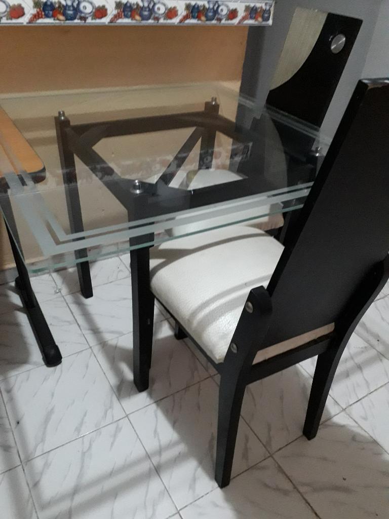 Juego de Comedor de 4 Puestos