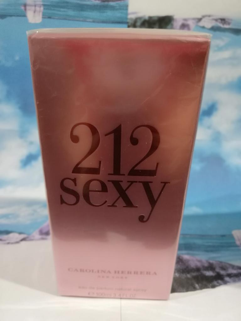 Perfume 212 Women Panameño