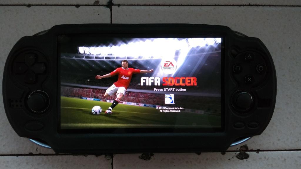 Vendo Ps Vita con Fifa Soccer
