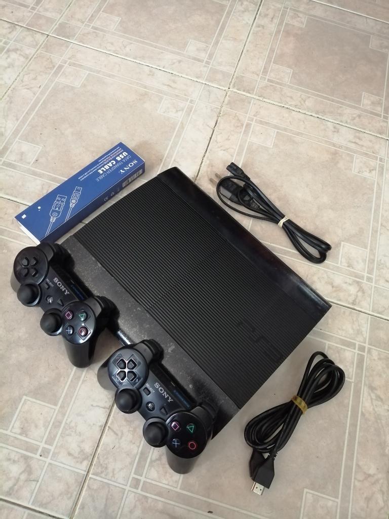 Vendo Ps3 Super Slim de 500g Y 30 Juegos