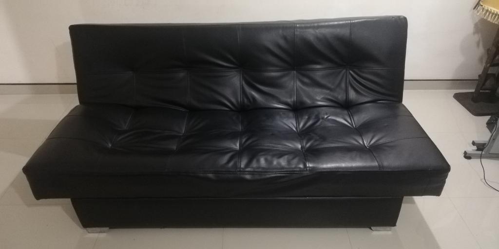 Sofa Cama en Cuero