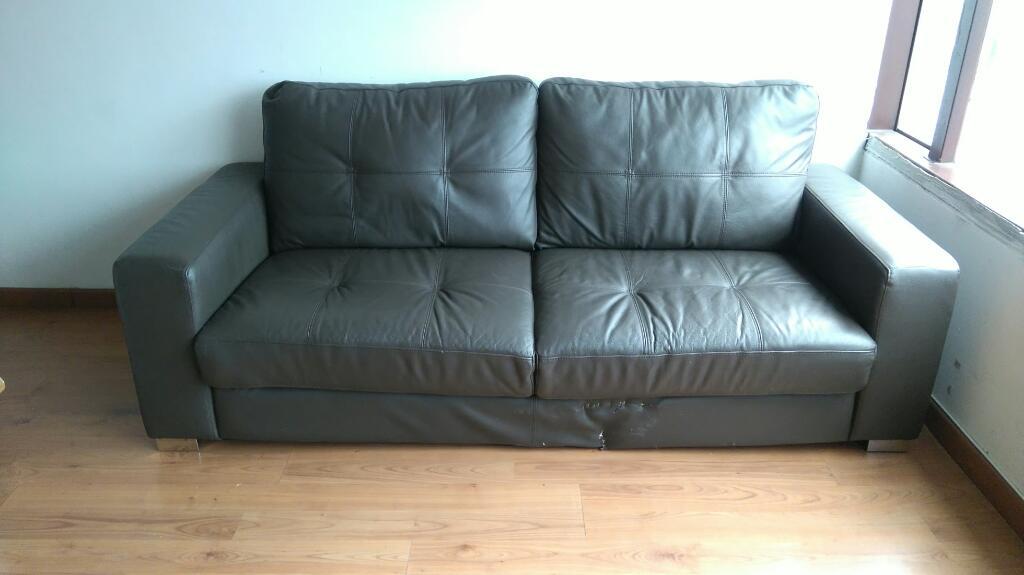 Sofa de Tres Puestos