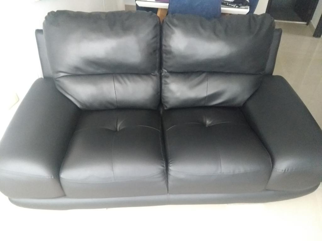 Vendo Sofa de 2 Puestos