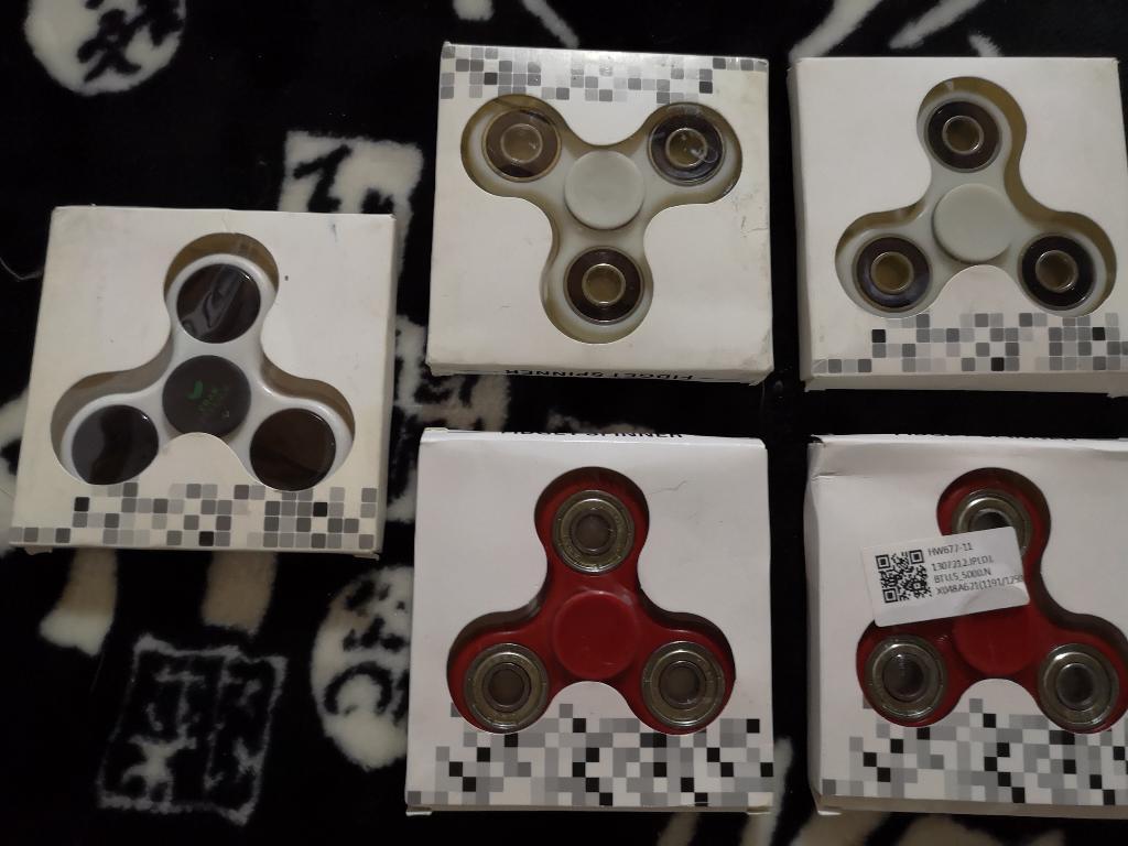 Fidget Spinners X4