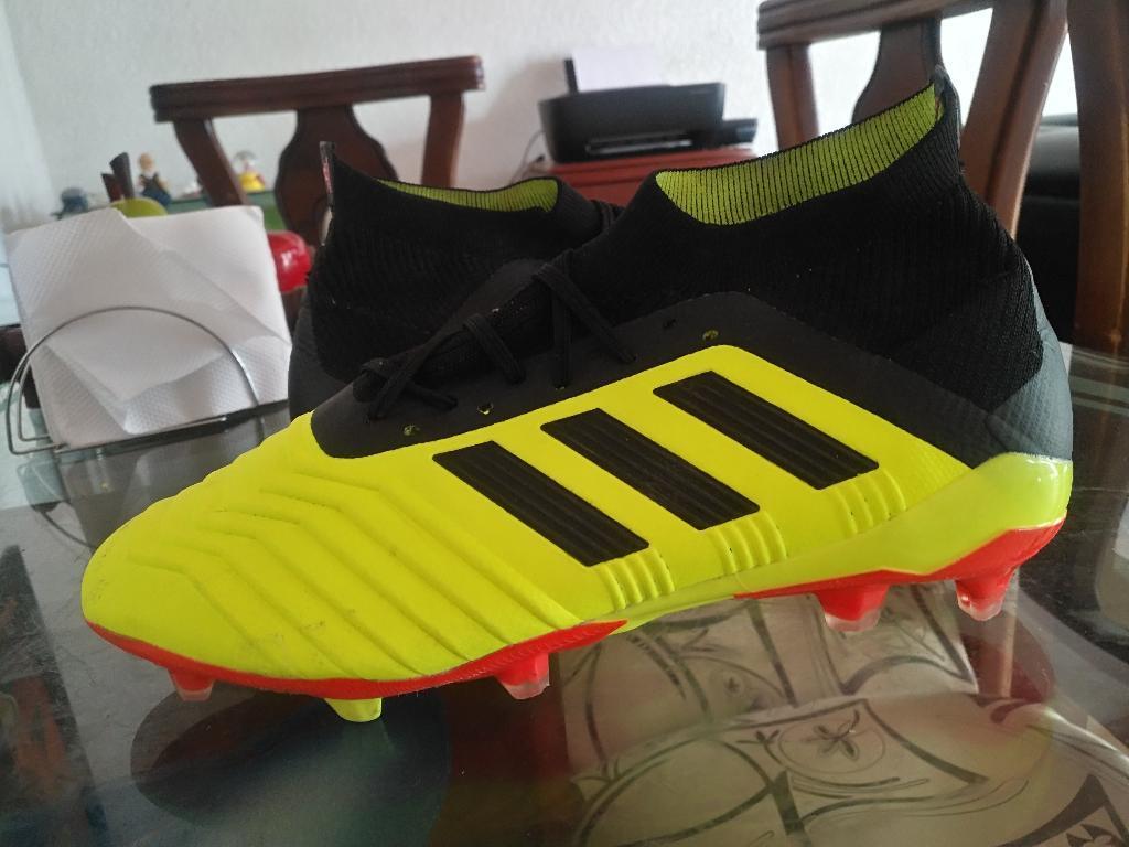 Guayos Adidas Predator Talla 42 Usados