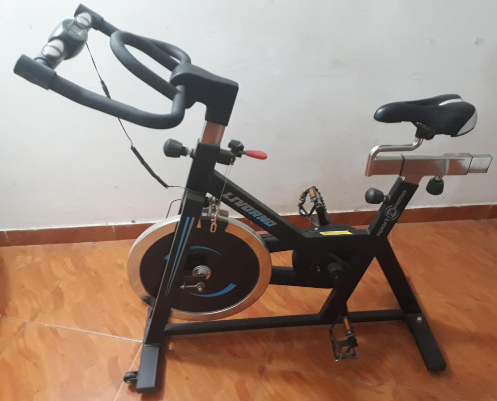 SE VENDE BICILETA ESTATICA NUEVA