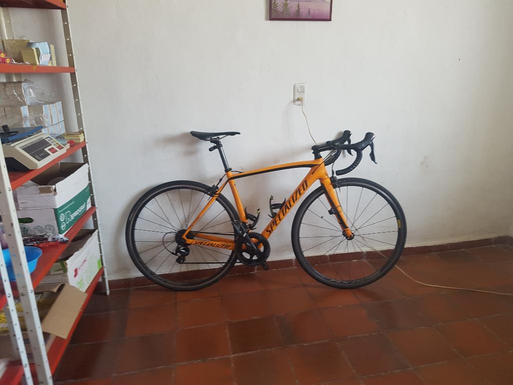 Vendo Bicicleta Specialized Tarmac Carbo