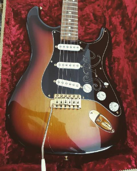 Fender Stratocaster Srv Signature