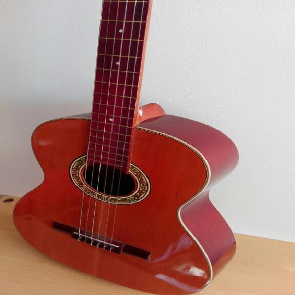 Guitarra de Estudio Nueva.