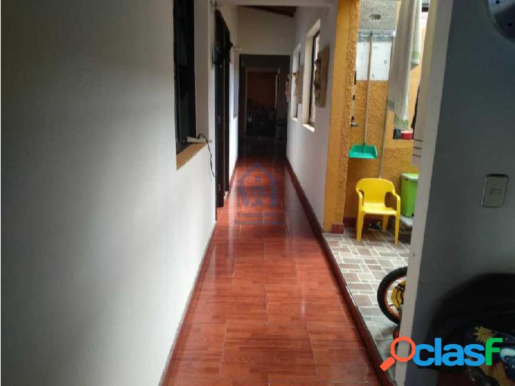 Se Vende Comoda Casa Tercer Piso En La Milagrosa