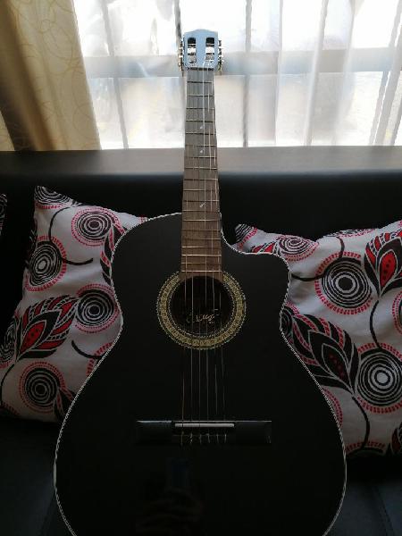 Vendo Guitarra Acústica