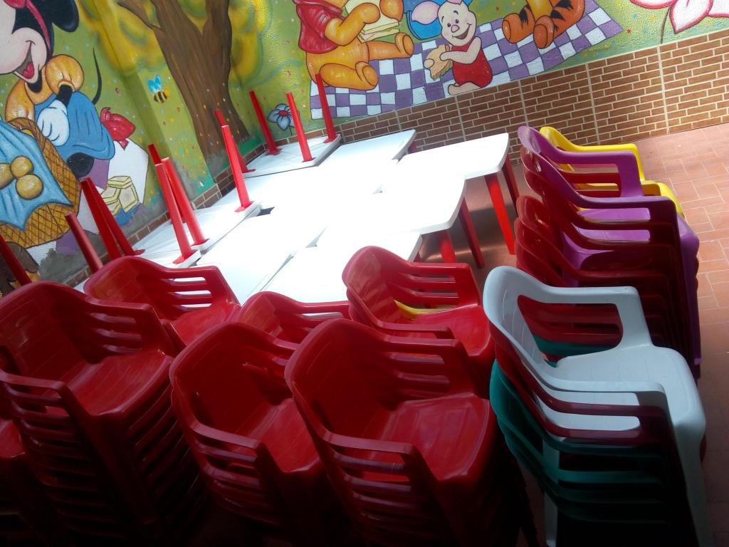 Vendo Mesas para Jardín Infantil