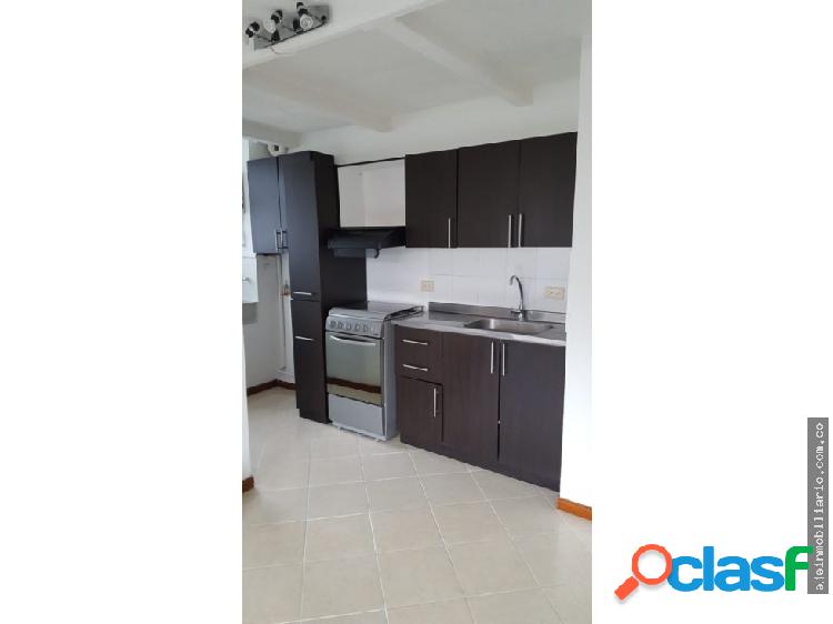 se vende apartamento en villa hermosa medellin