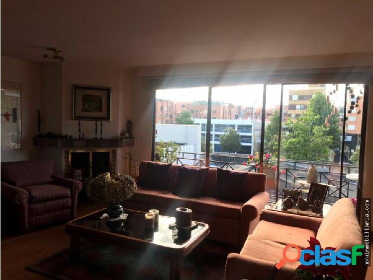 VENTA::APTO:: SAN PATRICIO::2H::2G::150M2