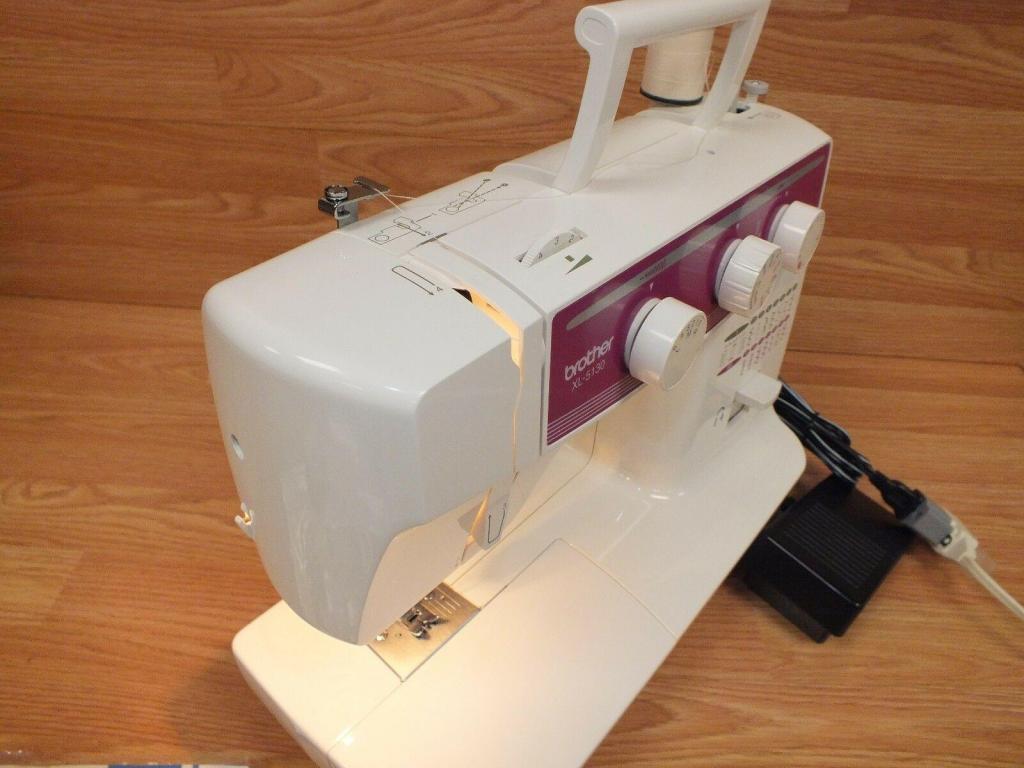 Maquina de coser Brother XL 