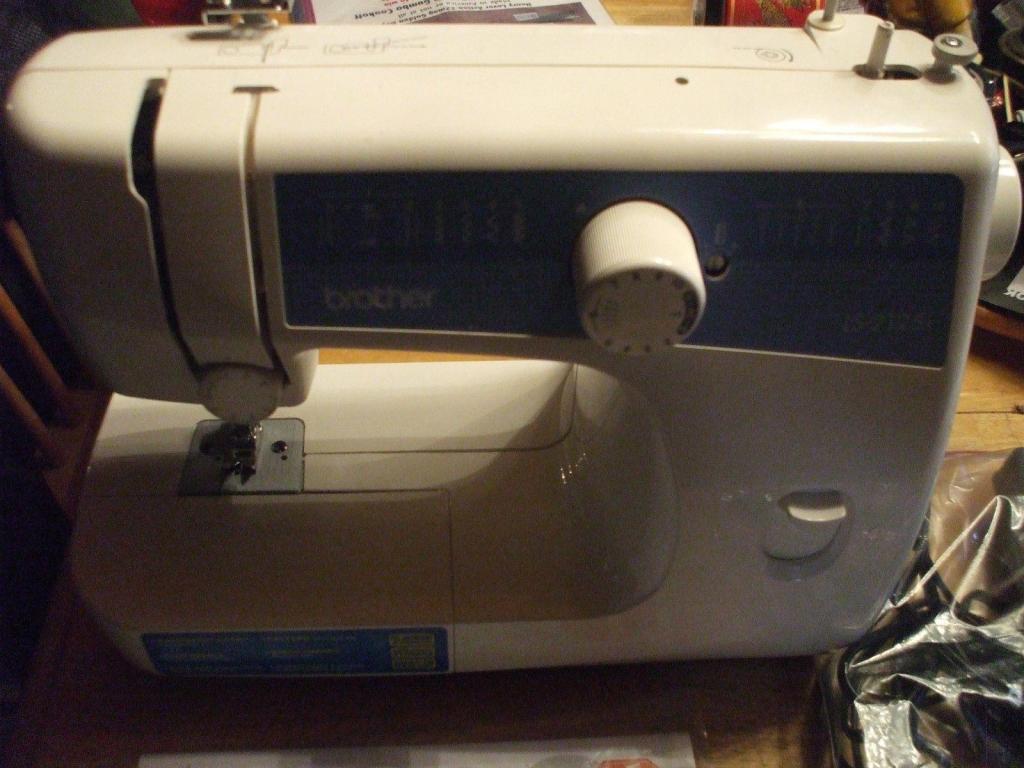 Maquina de coser brother LS i