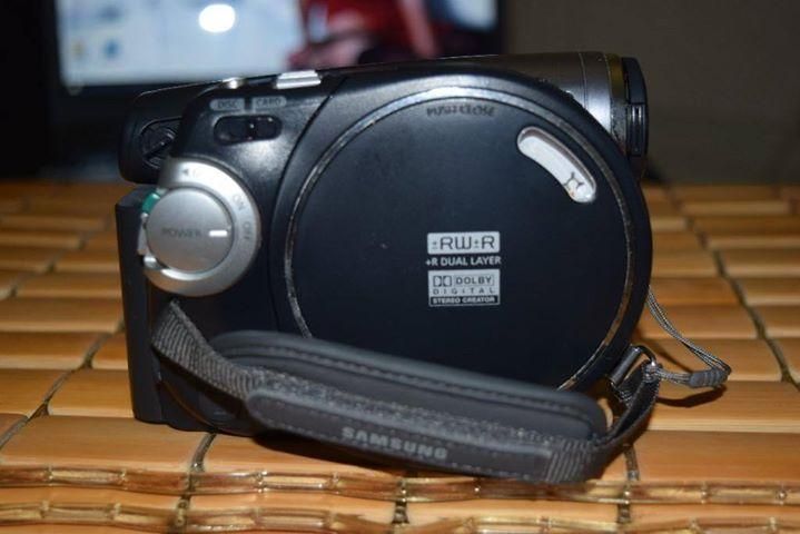 CAMARA DE VIDEO SAMSUNG HANDYCAM 