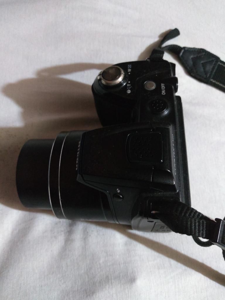 Camara Nikon L310