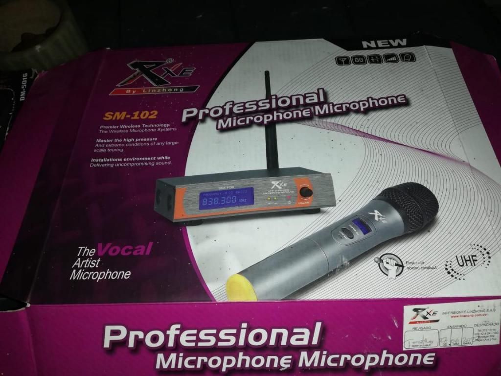 Microfono Profesional inalambrico UHF