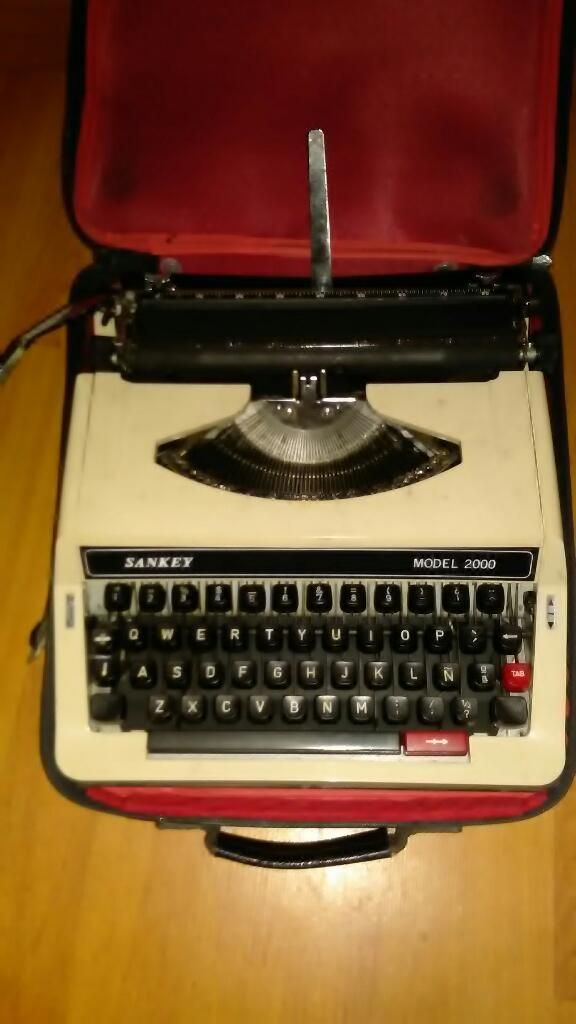 Maquina de Escribir Sankey Modelo 