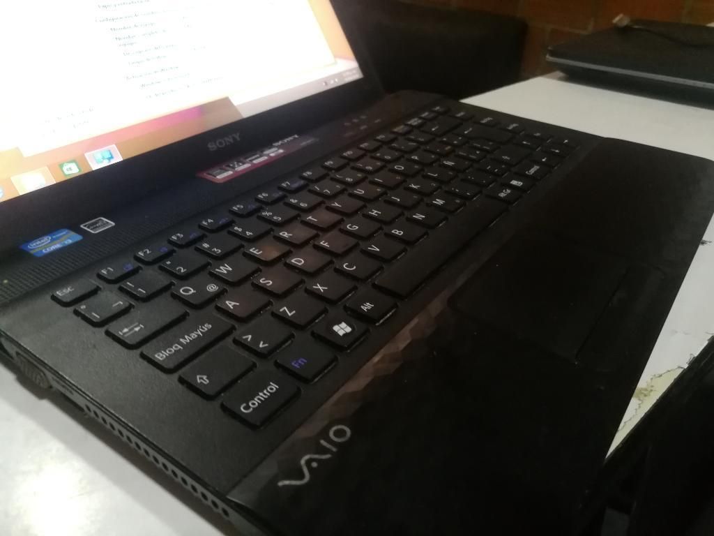 Portátil Sony Vaio Core I3