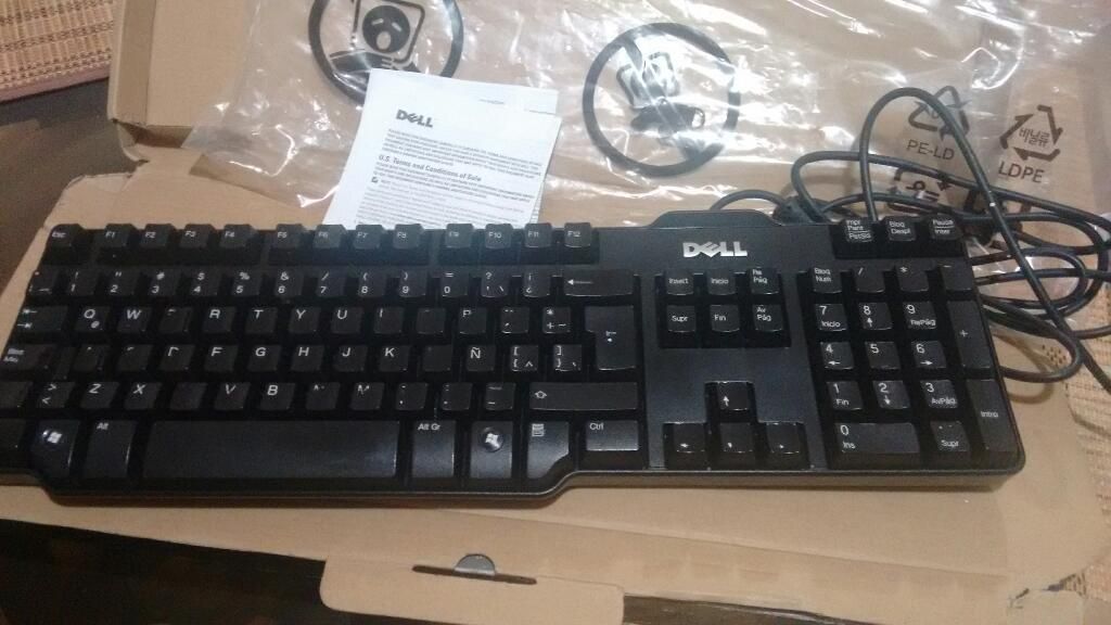 teclado marca dell modelo sk ligeramente usado con caja