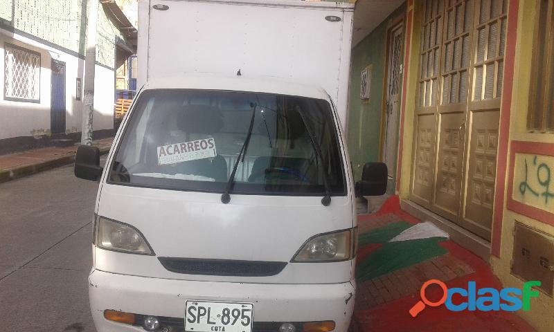 SE VENDE CAMIONETA FURGON