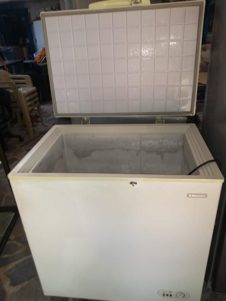 Vendo Congelador Electrolux en Buen Esta