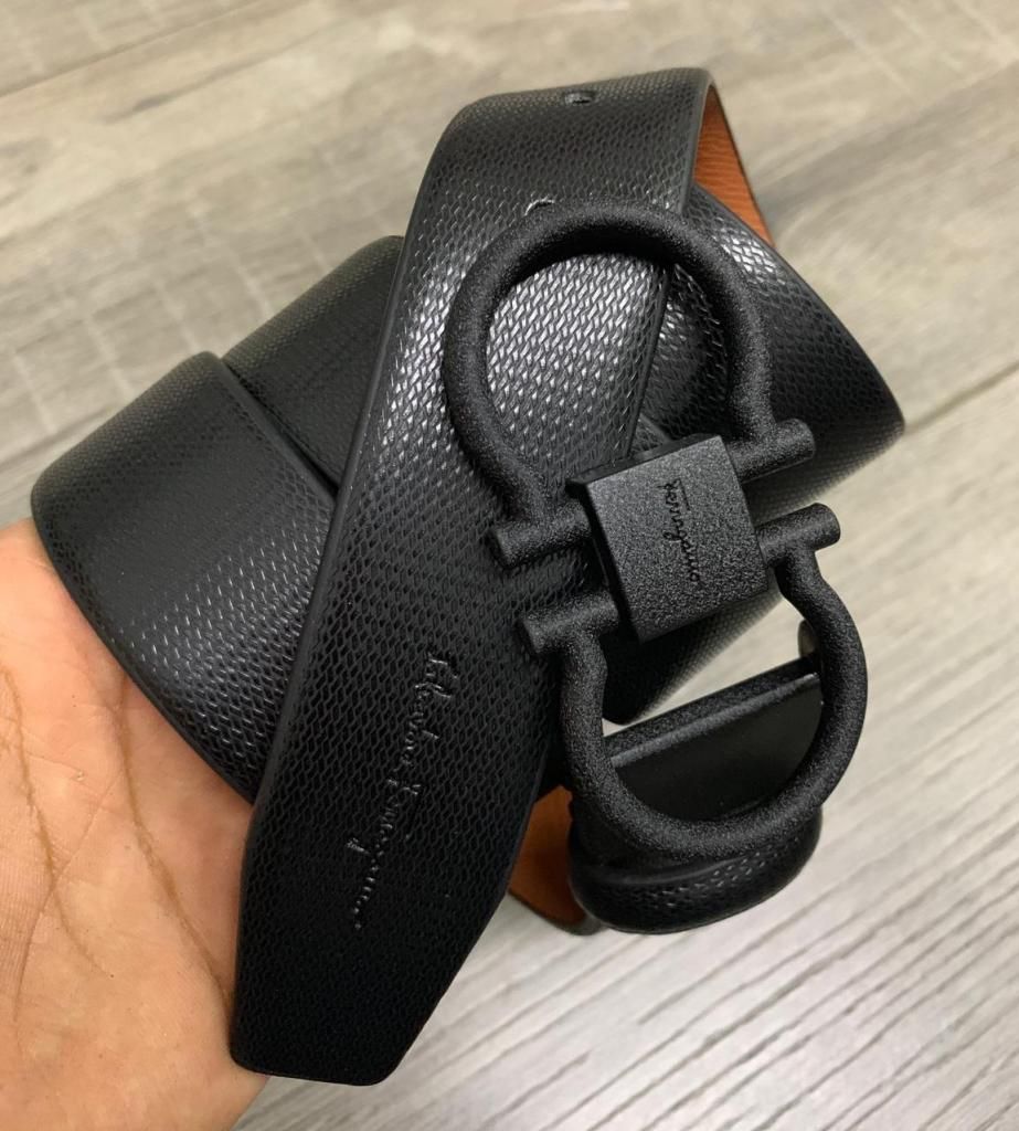Correas (Gucci, Ferragamo, Vuitton)