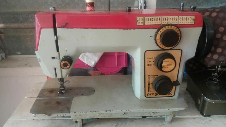 Maquina de Coser Y Fileteadora