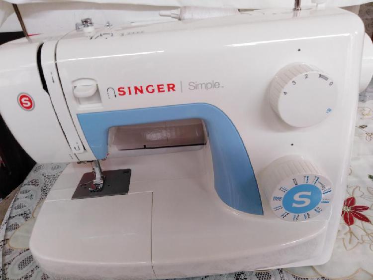 Maquina de coser singer simple 3221