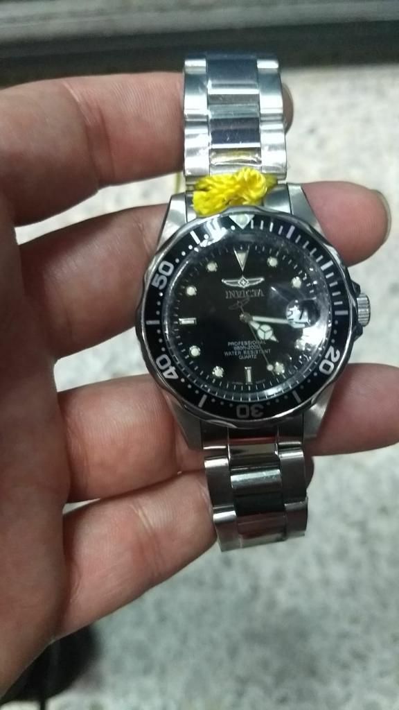 Reloj Invicta Nuvos Unisex