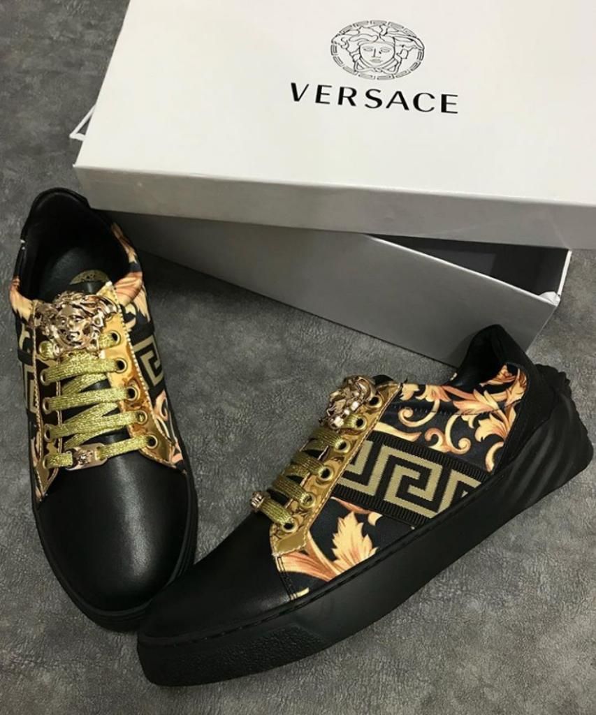 Zapatos Versace