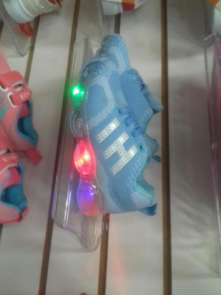 Bellos Zapatos con Luces Led para Niña